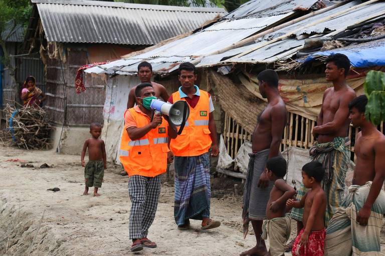 Superciclone obriga evacuação de 2 milhões de pessoas na Índia e em Bangladesh