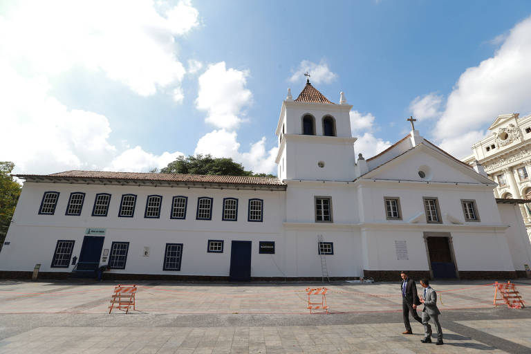 Fachada do Pateo do Collegio, no centro de São Paulo