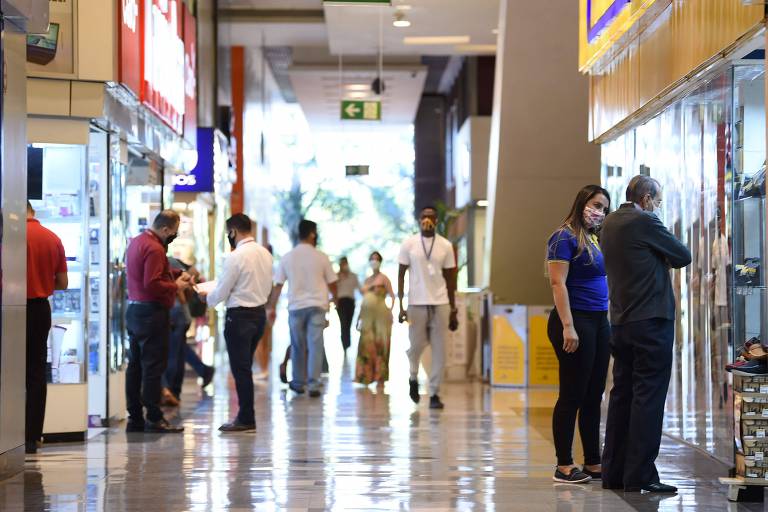 Preço de cotas de fundos de shoppings podem subir diante da reabertura total da economia