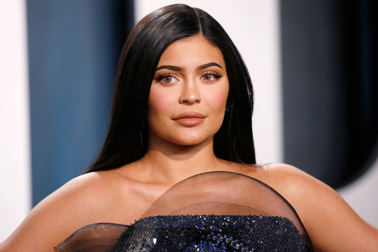 Forbes diz que Kylie Jenner fingiu ser bilionária e retira título da empresária