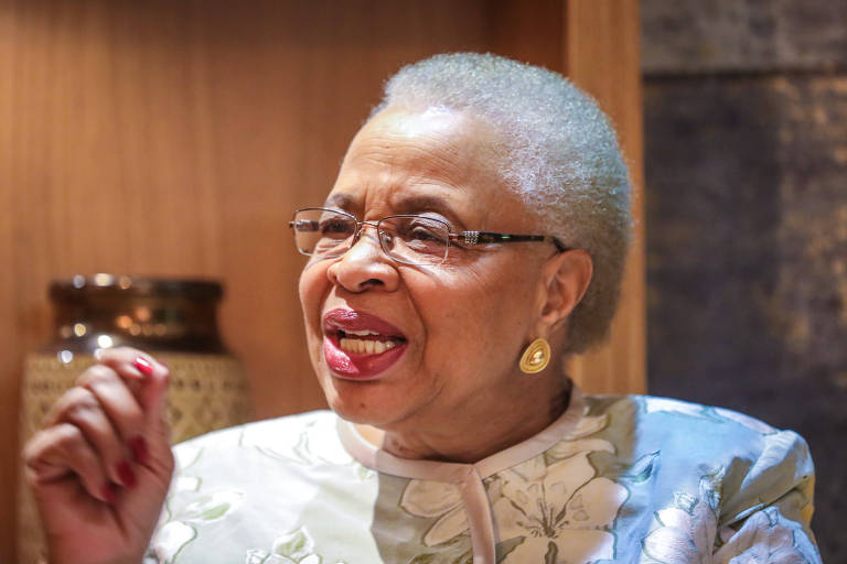 A ativista moçambicana Graça Machel, viúva de Nelson Mandela, durante visita ao Brasil 