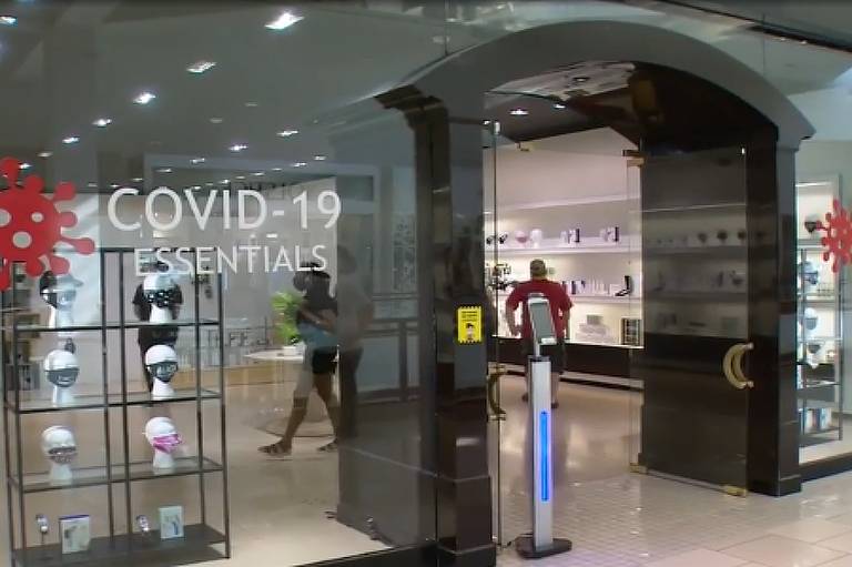 Loja vende itens para enfrentar a pandemia em Miami: Covid-19 Essentials