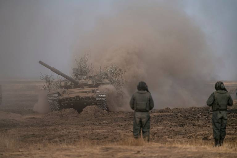 Rússia faz megaexercício militar anual