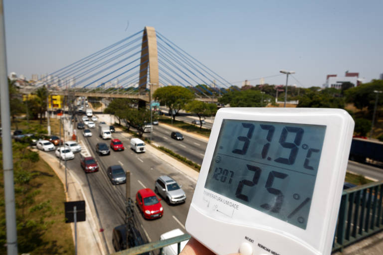 Calor deixa pele desidratada e leva a micoses e queimaduras