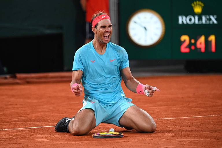 Nadal vence 13º Roland Garros e iguala recorde de Federer em Slams