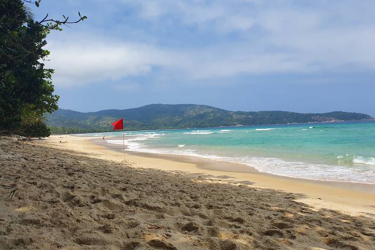 Trilhas e praias da Ilha Grande