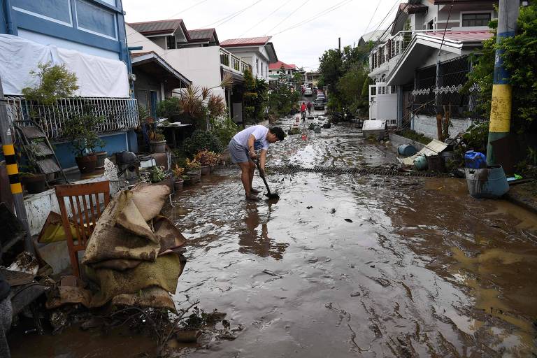 Tufão Goni mata 20 pessoas e destrói milhares de casas nas Filipinas