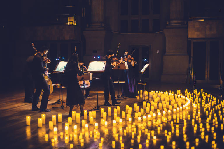 São Paulo tem concerto à luz de velas durante a pandemia