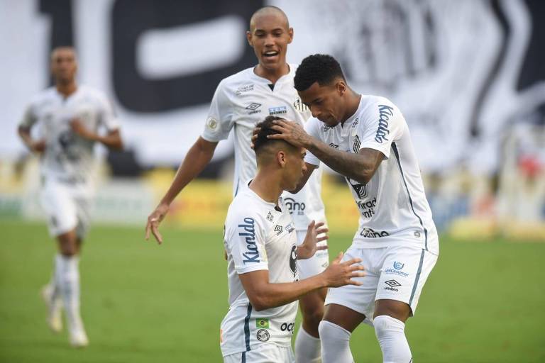 Kaio Jorge comemora gol. Partida entre Santos x Internacional 