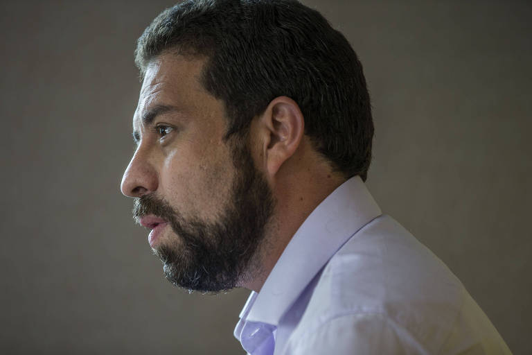 Este é Guilherme Boulos (PSOL)