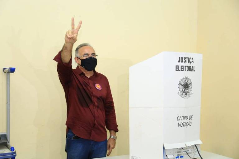Edmilson Rodrigues, do PSOL, é eleito prefeito de Belém