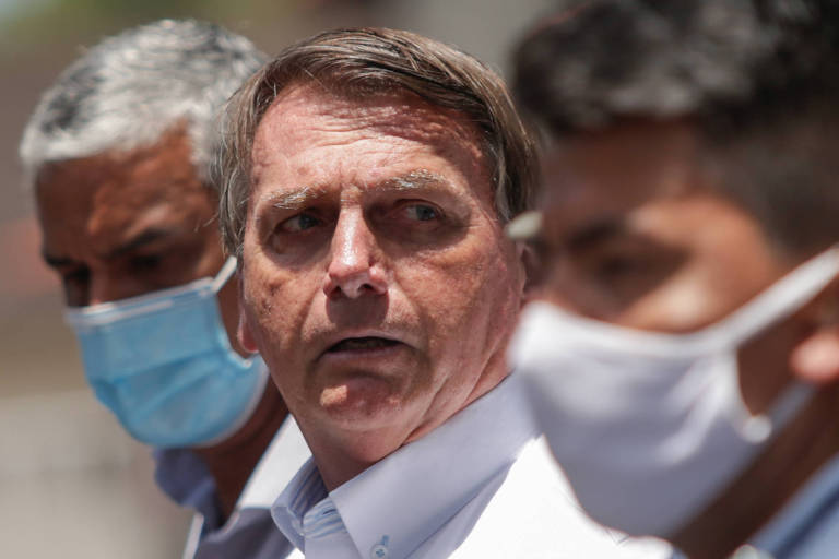 O presidente brasileiro, Jair Bolsonaro, após votar no segundo turno das eleições municipais, no Rio de Janeiro