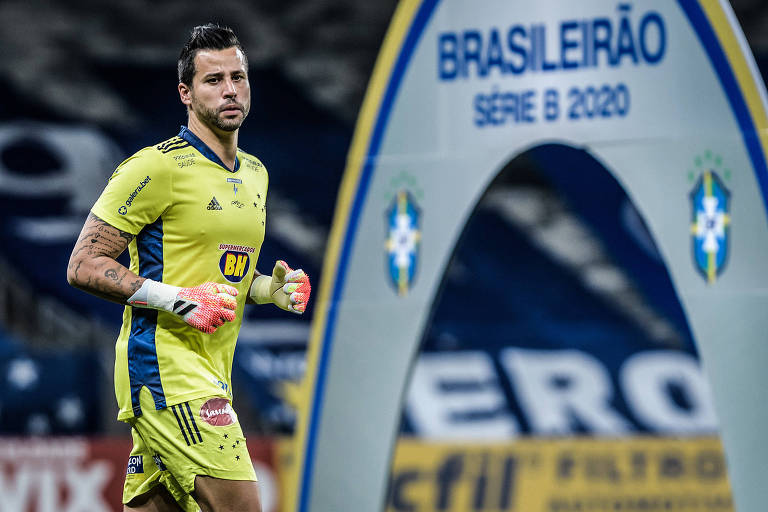 Fábio se despede do Cruzeiro e diz que gestão Ronaldo não quis renovação