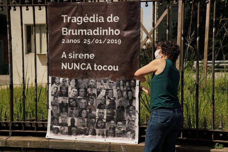 Faixa lembra tragédia em Brumadinho 