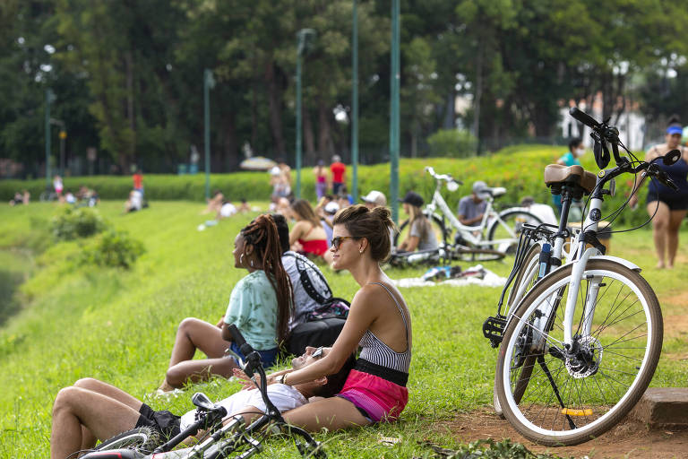 Fim de semana na fase vermelha em SP