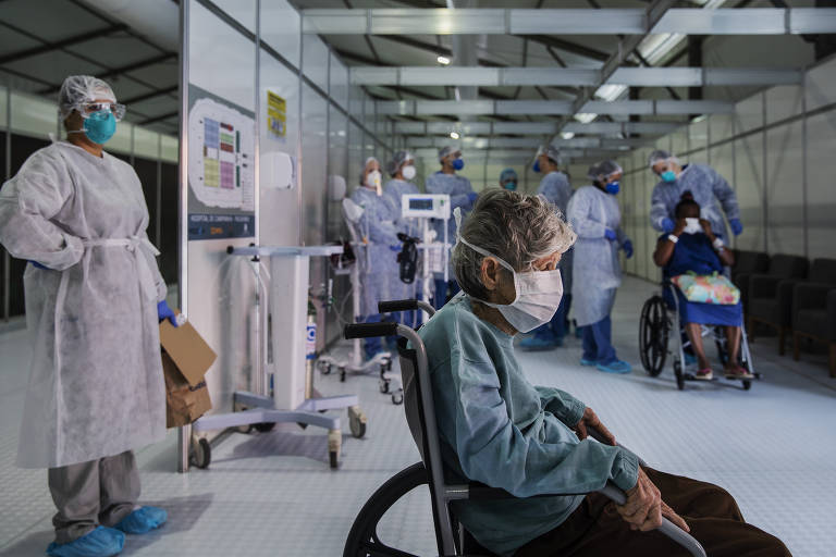 Hospital de campanha do Pacaembu, da abertura ao fechamento