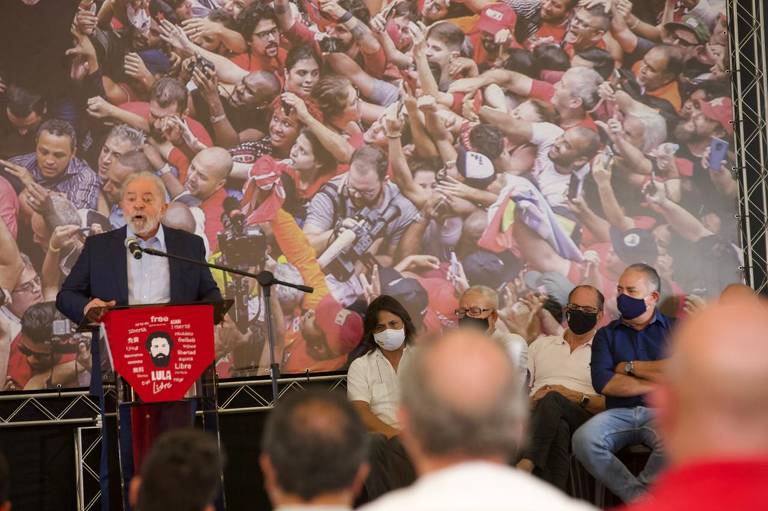 Em ensaio para 2022, PT e Lula reconstroem pontes com o PSB nos estados