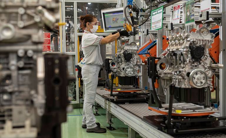 Stellantis inicia produção de motores turbo