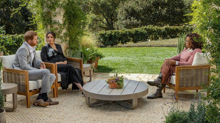 Príncipe Harry e Meghan Markle em entrevista à Oprah Winfrey