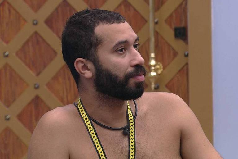 BBB 21: Gil diz para Fiuk que eles precisam colocar Viih Tube no Paredão