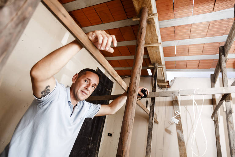 André Carotenuto teve de brecar obra em casa, no Limão, em São Paulo