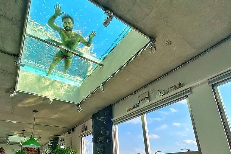 Filho de Mauricio de Sousa mostra piscina transparente no teto e faz sucesso na internet