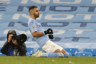 Champions League - Semi Final Second Leg - Manchester City v Paris St Germain