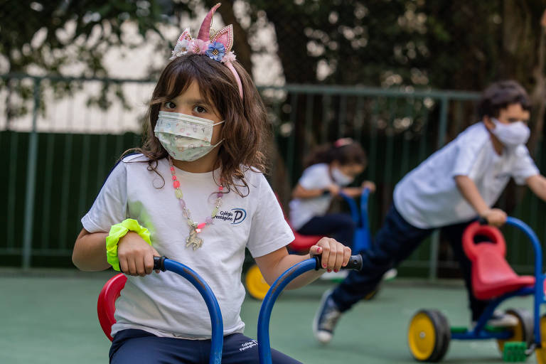 Escolas adotam estratégias para manter os protocolos contra Covid nos intervalos