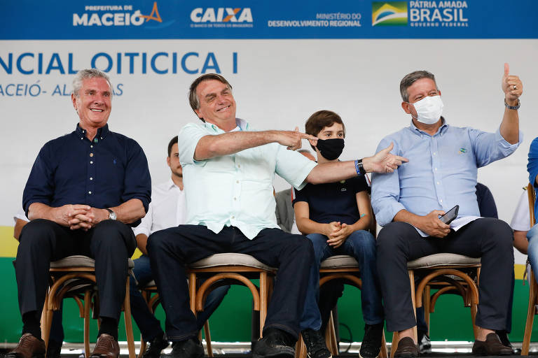 Jair Bolsonaro em viagens pelo Brasil em 2021