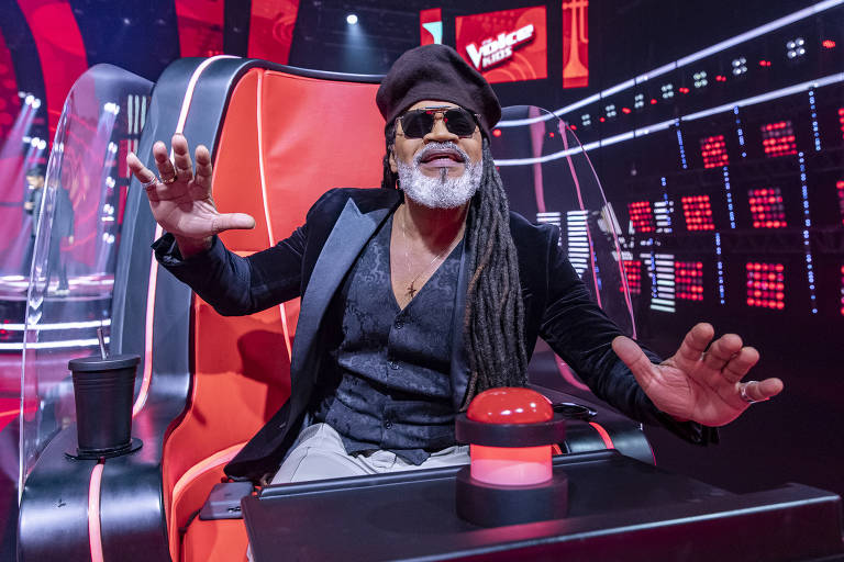 Carlinhos Brown convida eliminados do The Voice Kids para gravar single