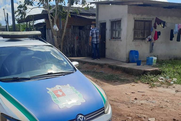 Sete crianças e uma adolescente são encontradas presas e com fome em casa no Amapá