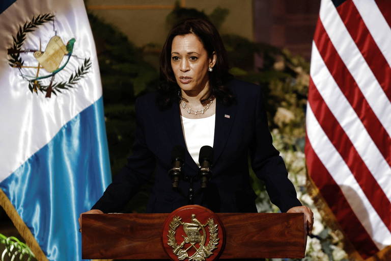 A vice-presidente dos EUA, Kamala Harris, participa de entrevista coletiva durante sua visita à Guatemala