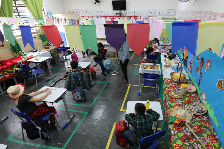 Escola municipal promove festa junina com formato híbrido