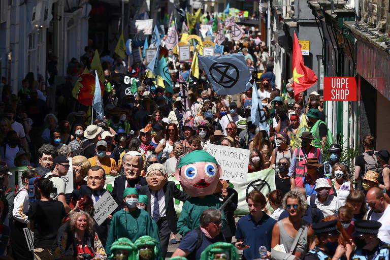 Reunião do G7 motiva protestos de diferentes causas