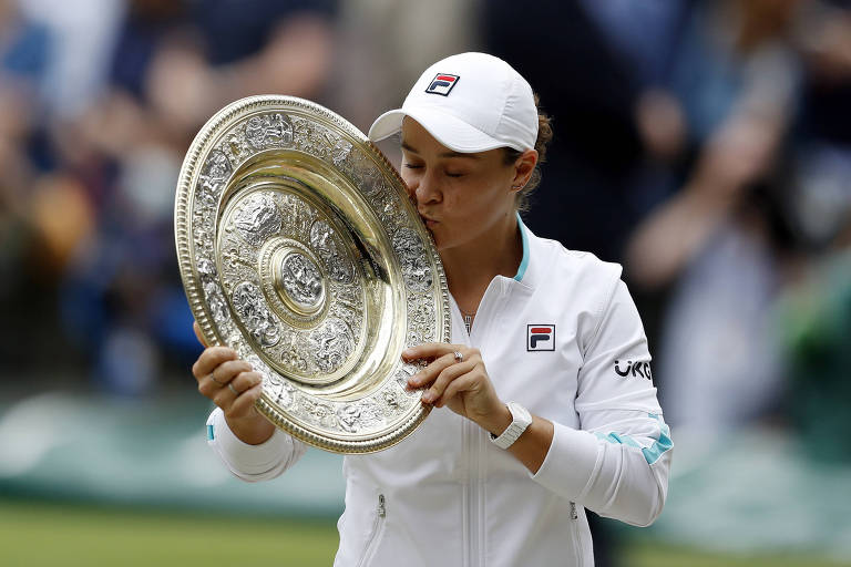 Ashleigh Barty vence Pliskova e conquista Wimbledon pela 1ª vez