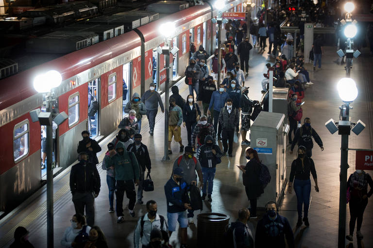 Trabalhadores da CPTM confirmam greve nesta quinta-feira (15)