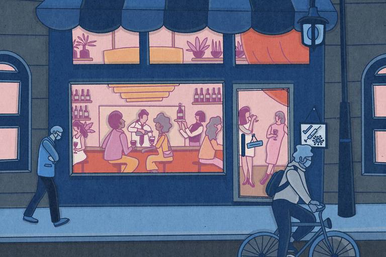 Pessoas sem máscara bebem e conversam dentro de um restaurante, enquanto pessoas de máscara passam a pé e de bicicleta do lado de fora