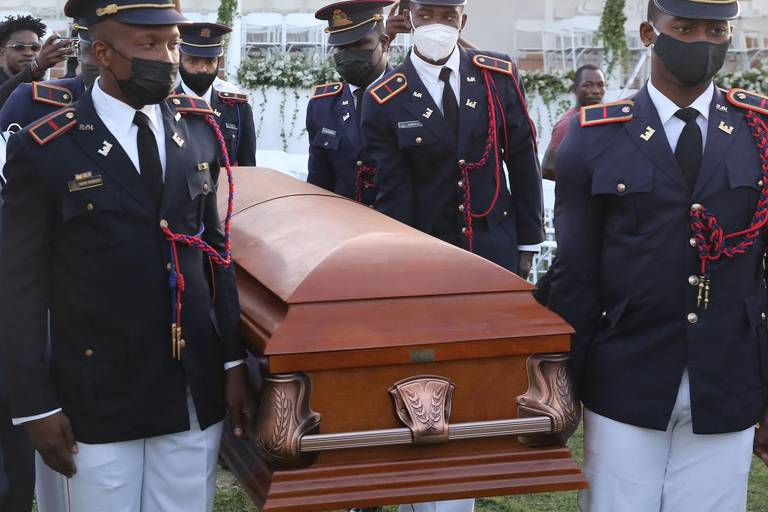 Funeral de Jovenel Moïse, em meio a protestos e dúvidas sobre assassinato