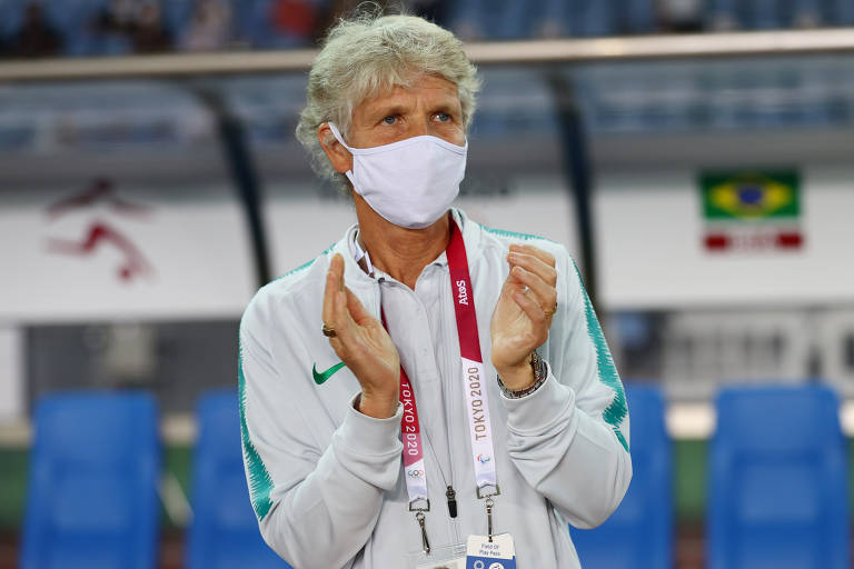 A técnica Pia Sundhage, da seleção feminina de futebol, durante o jogo entre Brasil e Holanda