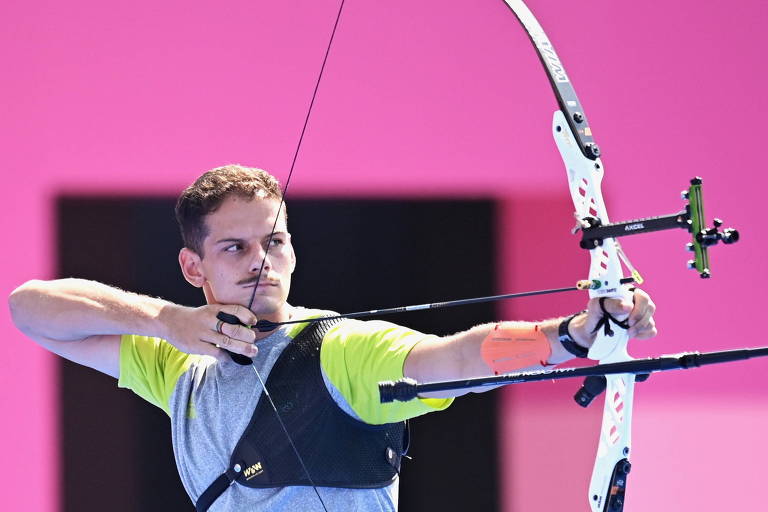 Marcus D'Almeida é prata no mundial de tiro com arco