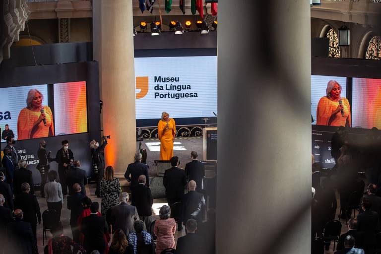 Museu da Língua Portuguesa é reinaugurado em São Paulo