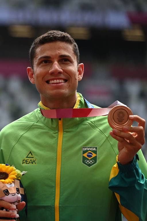 Thiago Braz ganha o bronze no salto com vara