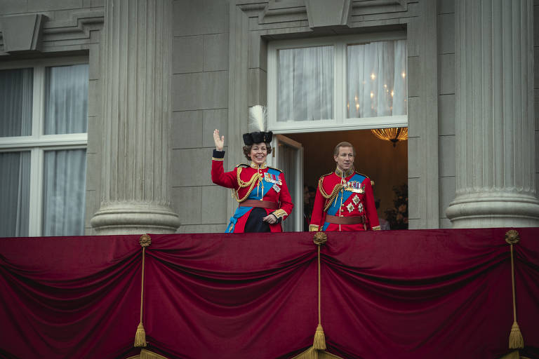 Emmy 2021 tem Netflix na liderança, com 'The Crown' e 'O Gambito' premiadas