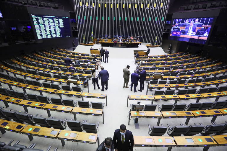 Câmara aprova em 1° turno texto-base de PEC que libera mais R$ 44 bilhões do Orçamento