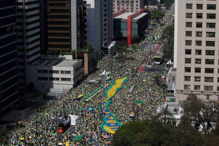 Manifestação em favor de Jair Bolsonaro na avenida Paulista, em São Paulo
