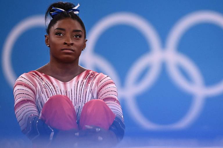 Simone Biles diz que devia ter desistido das Olimpíadas muito antes