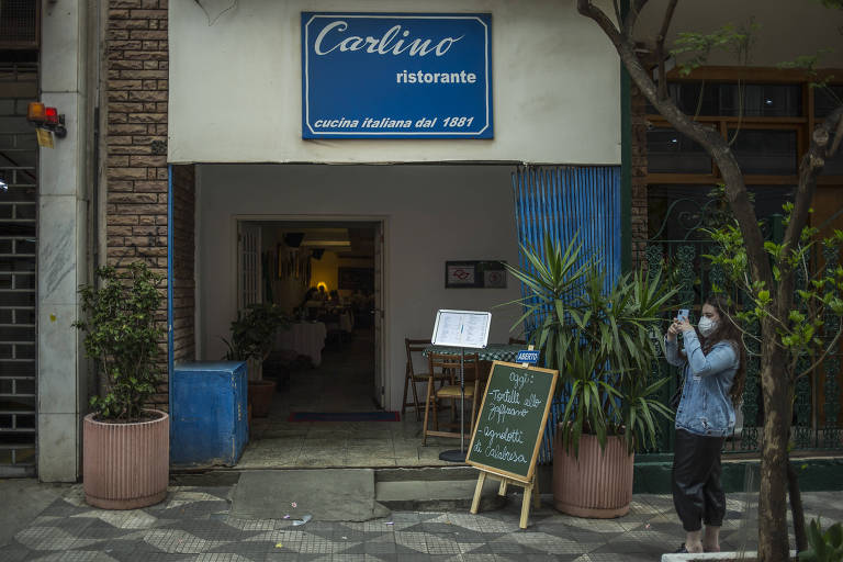 Veja fotos do Carlino, o restaurante mais antigo de São Paulo
