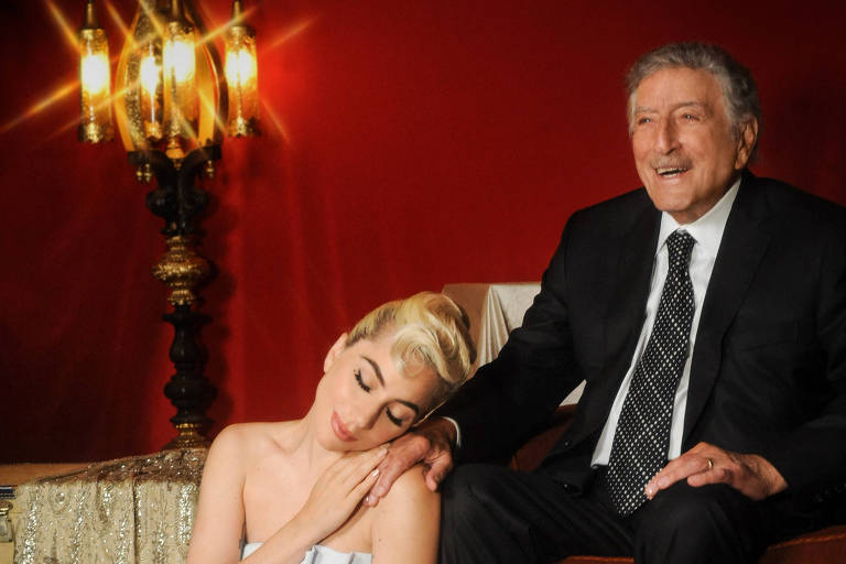 Lady Gaga intensifica rebeldia em 'Love for Sale', com Tony Bennett