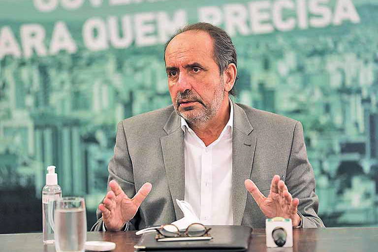 Kalil renuncia à Prefeitura de BH para disputar Governo de Minas Gerais