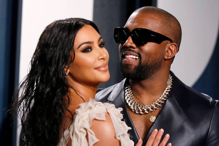 Kim Kardashian paga R$ 128,5 milhões a ex-marido Kanye West por mansão